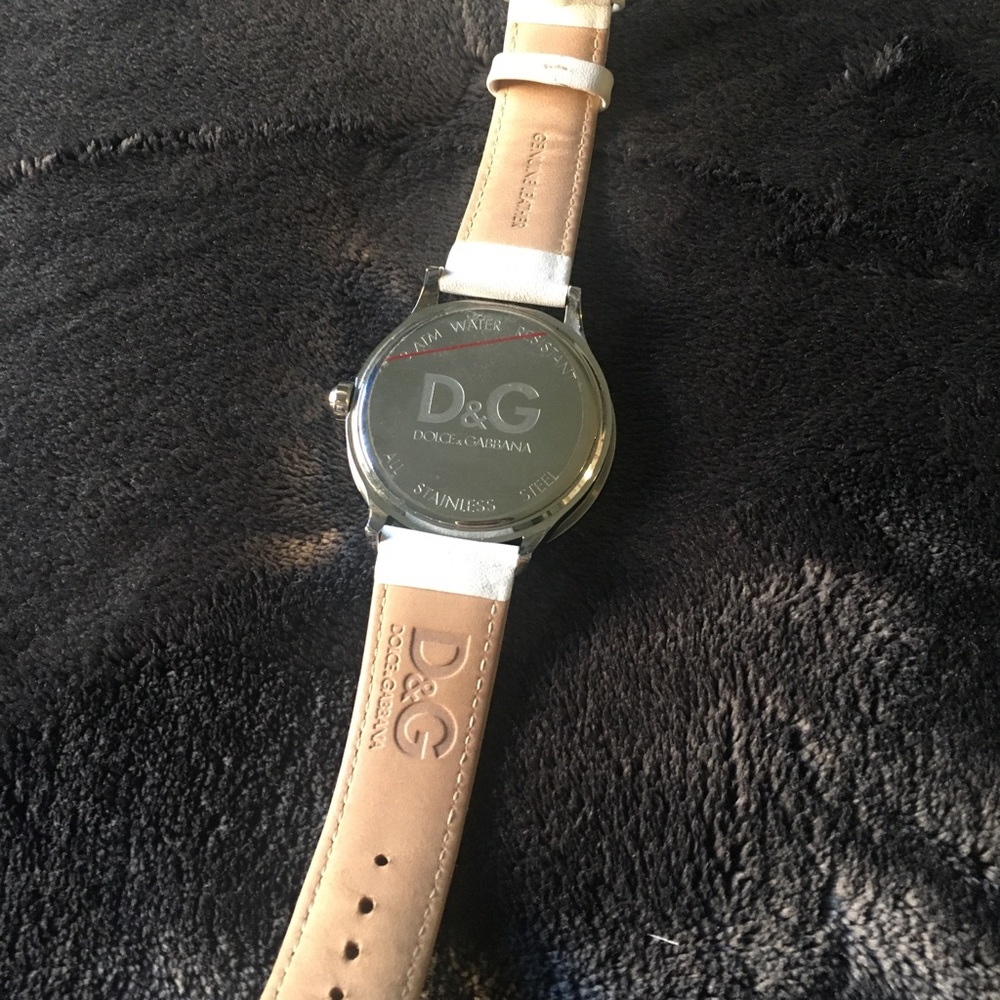 Watch - Picture 4 of 4